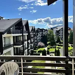 아파트 Cozy With Mountain View *
