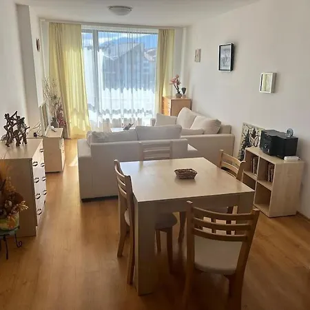 Cozy With Mountain View Μπάνσκο