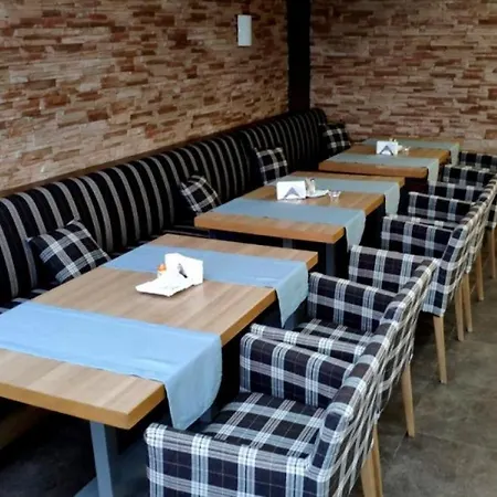 Cozy With Mountain View Appartamento Bansko