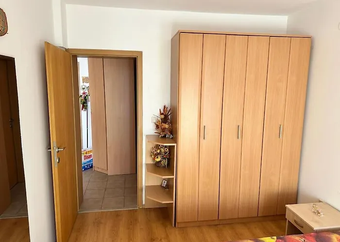 Апартаменты Cozy With Mountain View Банско